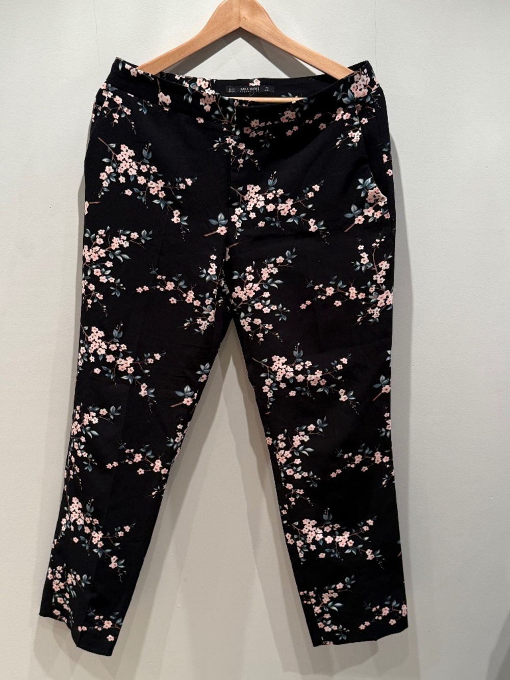 Zara floral print pants, size M / 28